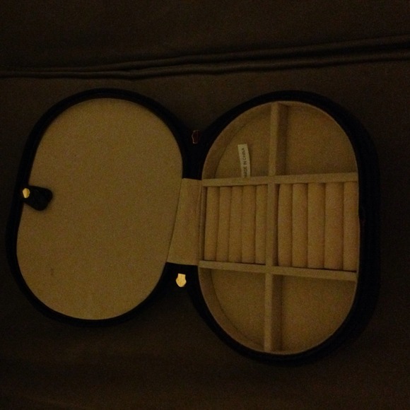 Jewelry Box - Picture 3 of 4