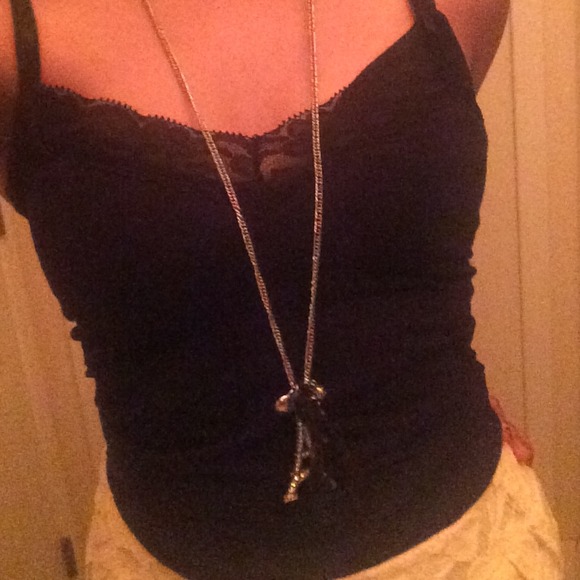 Long eiffel tower necklace. Cute accessory. - Picture 2 of 2