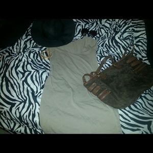 Cute fall like cross body bag !