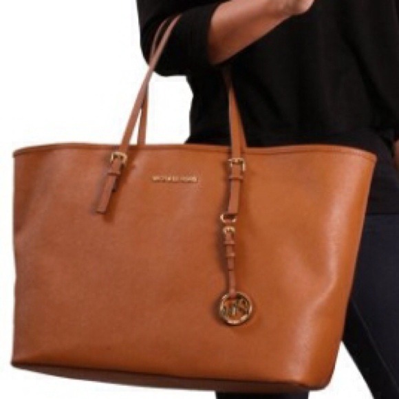 Michael Kors Handbags - ❗️TRADED ON VINTED❗️