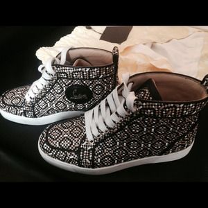 100% authentic christian louboutin woman shoes.