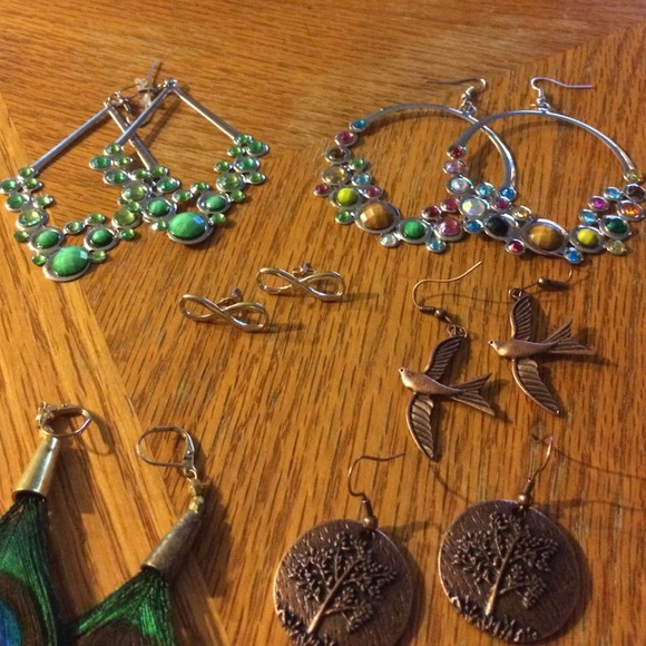 Earring bundle - Picture 4 of 4