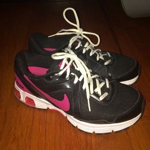 🎉Priced reduced!🎉 Air max nike!