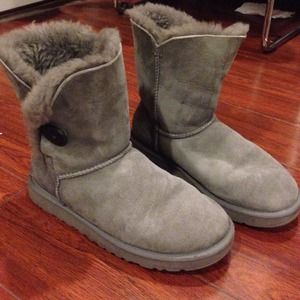UGG Australia Classic Bailey Button Boots Grey
