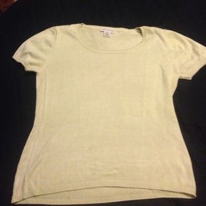 Lightweight sweater! Perfect for any season!