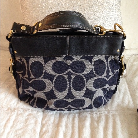 🌺SOLD🌺Coach Denim Zoe Handbag - Picture 2 of 4
