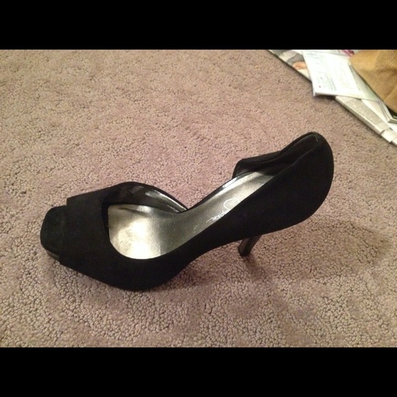 Jessica Simpson black suede shoes size 8 1/2