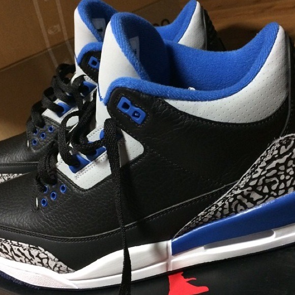 New SPORT BLUE JORDAN 3