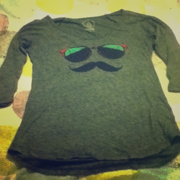 Mustashes who can get enough of them