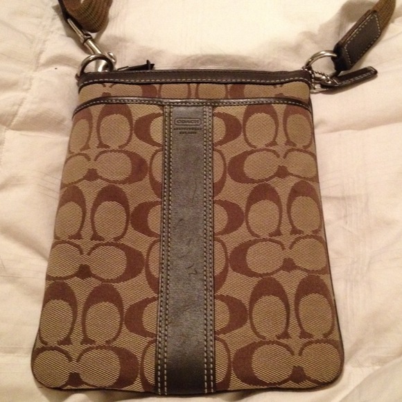 💋 price dropped! SALE !! Authentic coach bag
