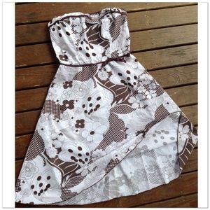 Brown & white strapless dress