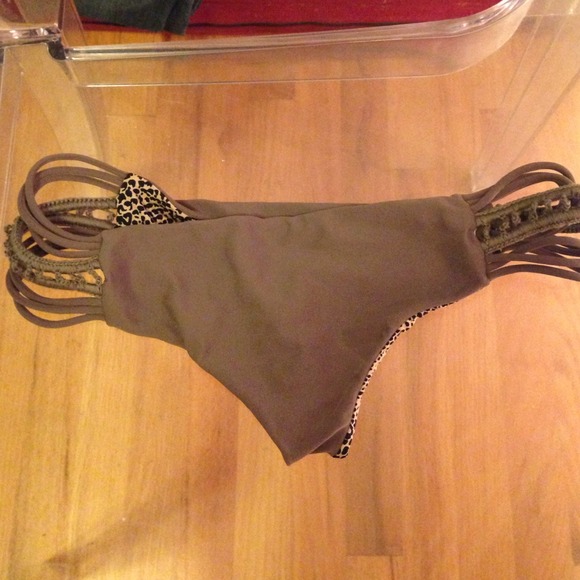 Acacia Swimwear Pikake