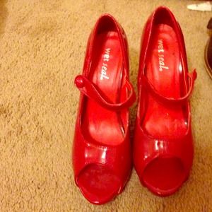 Red shoe little scuff