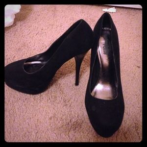 Black heel