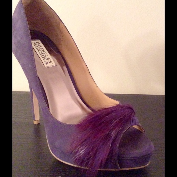 Badgley Mischka purple suede sexy stilettos.