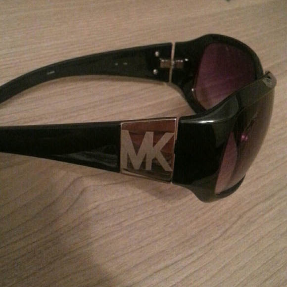 Michael kors sunglases