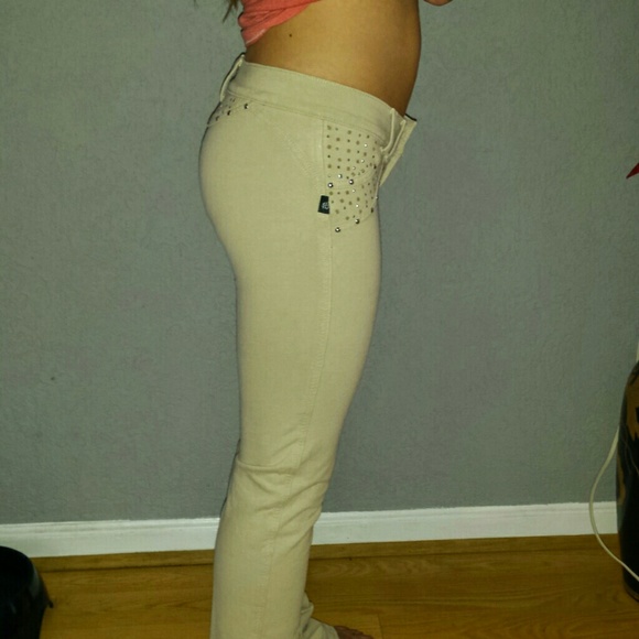 Pants - Picture 3 of 4