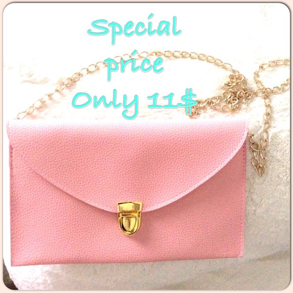 *Sold** Golden Chain Envelope Purse Clutch in pink - Picture 3 of 3