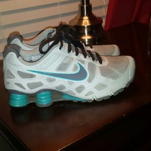 Nike shocks
