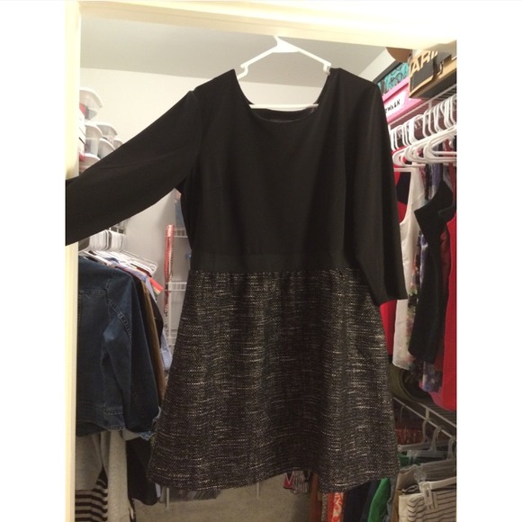 Daisy Fuentes Dresses & Skirts - Daisy Fuentes Grey and Black Tweed Dress!