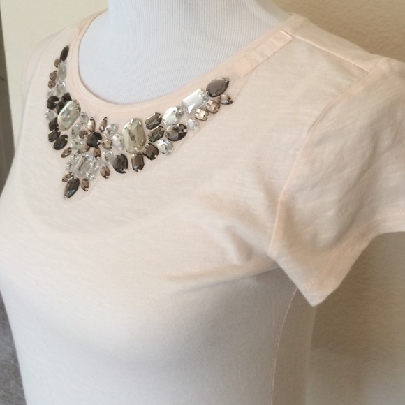 LOFT Tops - 🆕slim fit, crystal embellished tee. LOFT sz XS! LOFT Tops - 🆕slim fit, crystal embellished tee. LOFT sz XS!