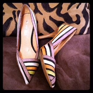 Two Lips striped Heels