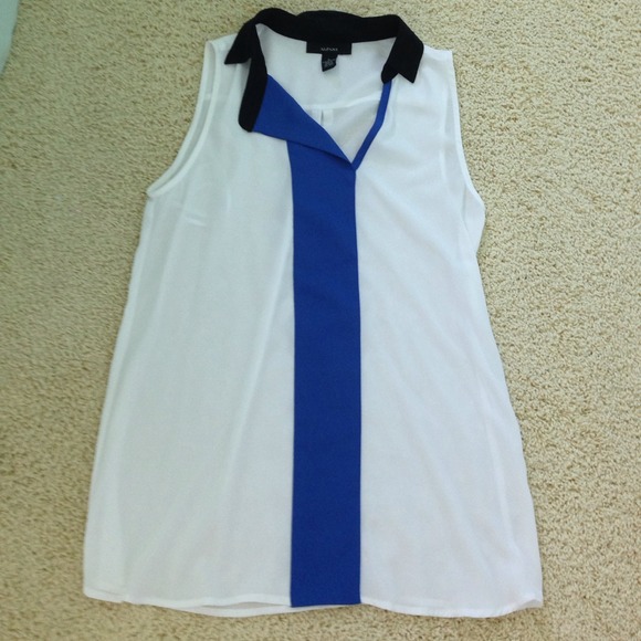 Blue, black, and white top