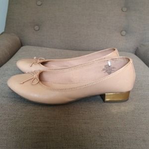 Old Navy Nude Ballet Flats, Size 9