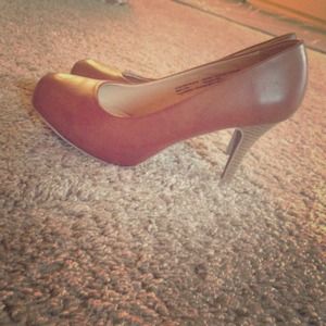 Stunning Brown Heels