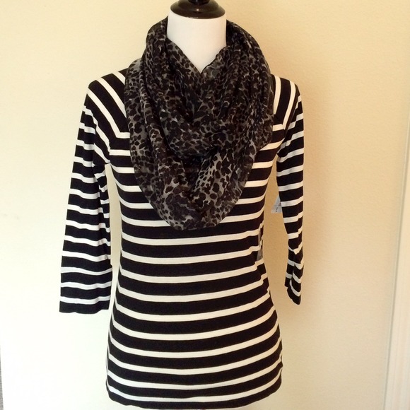 NWT old navy striped vintage raglan tee sz XS!