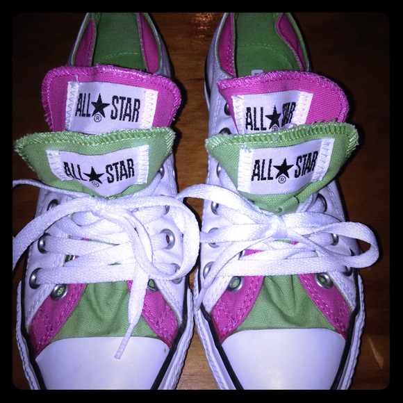 ❤️SUPER CUTE Converse shoes❤️