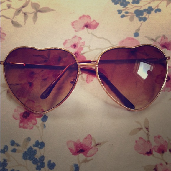 Heart Shaped Sunglasses❤️