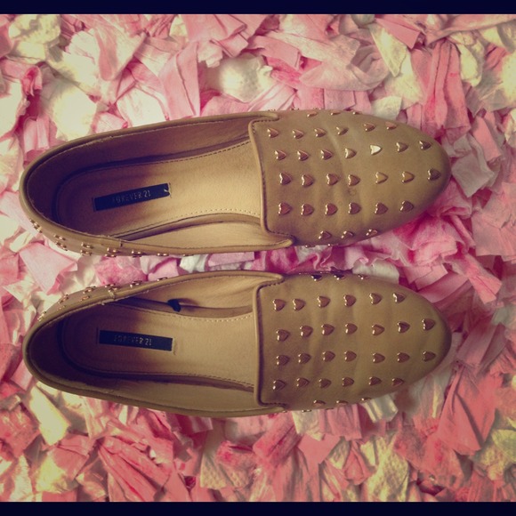 All year round flats