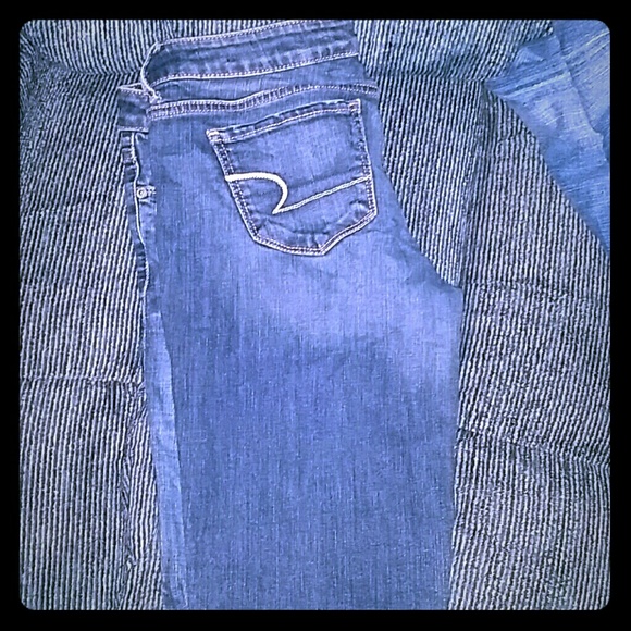 American Eagle skinny jeans