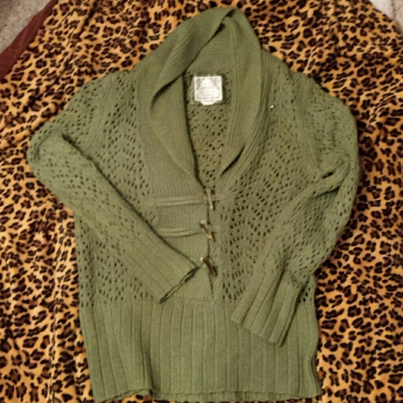 Green Old Navy Sweater