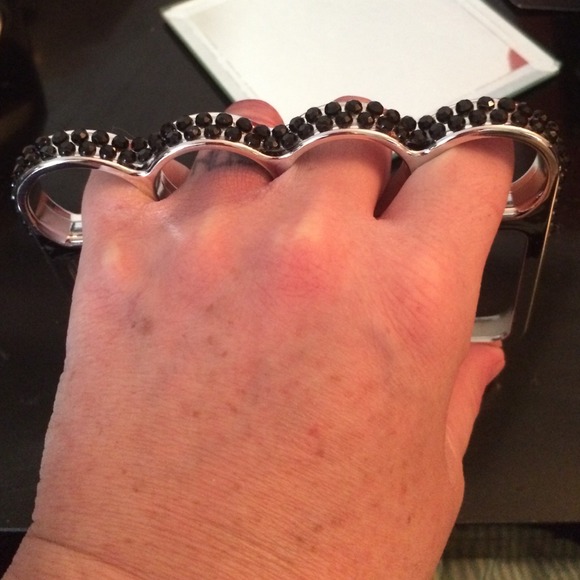 IPHONE5/5S KNUCKLE HOLDER CASE - Picture 4 of 4