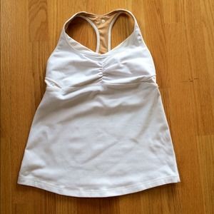 Sz 6 lululemon - Bra in one top! Use for anything!
