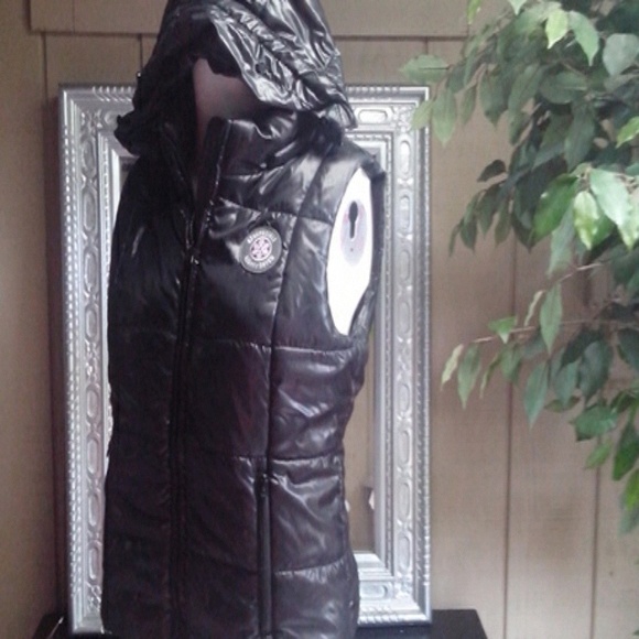 Aero Puffy Hoody Vest