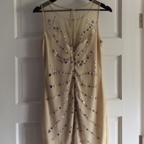 Beautiful beaded embellished cocktail dress! - Picture 3 of 4