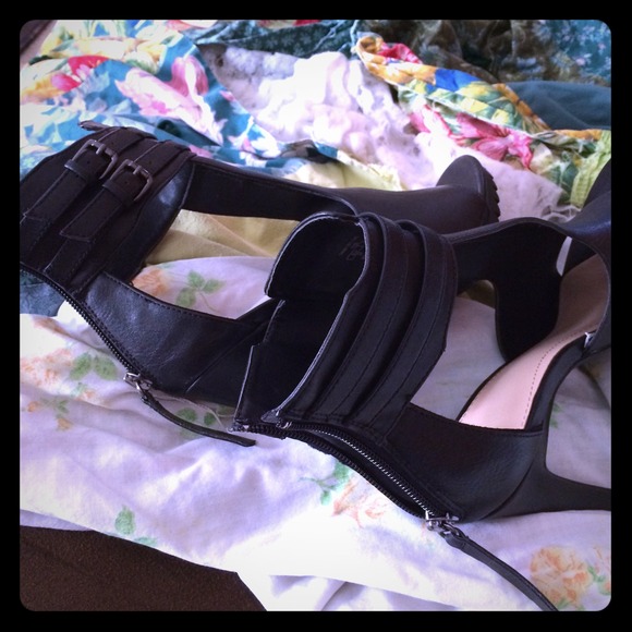 Zara high heel sandals