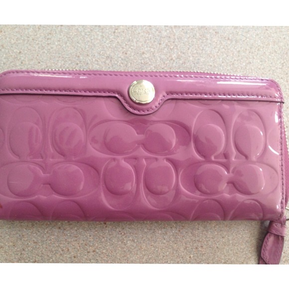 Coach Clutches & Wallets - MAJOR PRICE DROP Purple coach wallet.