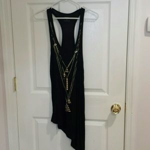 Asymmetrical black tank