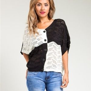BLACK & WHITE KNITTED SWEATER