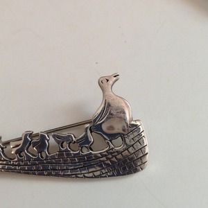 Mother ducking pin for Wyndham