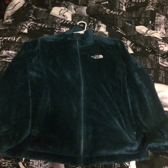 Dark green fleece north face jacket