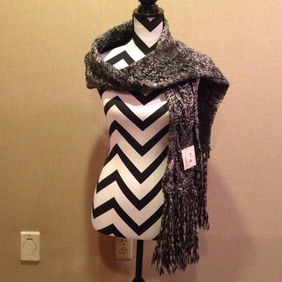 UGG Accessories - UGG Bococa Scarf with fringe