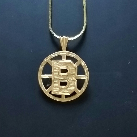 Classic Boston Bruins B necklace charm