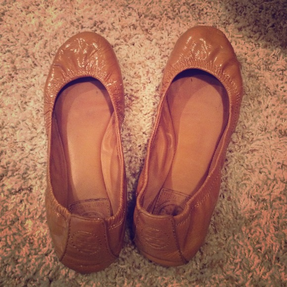 Gently Used Tan Patent Leather Tory Burch Flats.