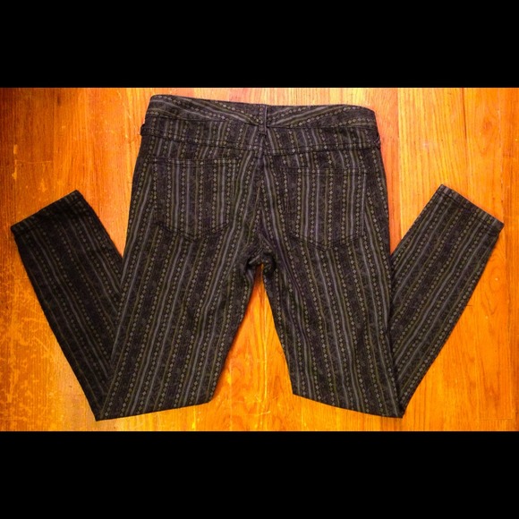 🔴SOLD🔴NEW FREE PEOPLE GEO STRIPE SKINNY JEANS - Picture 3 of 4