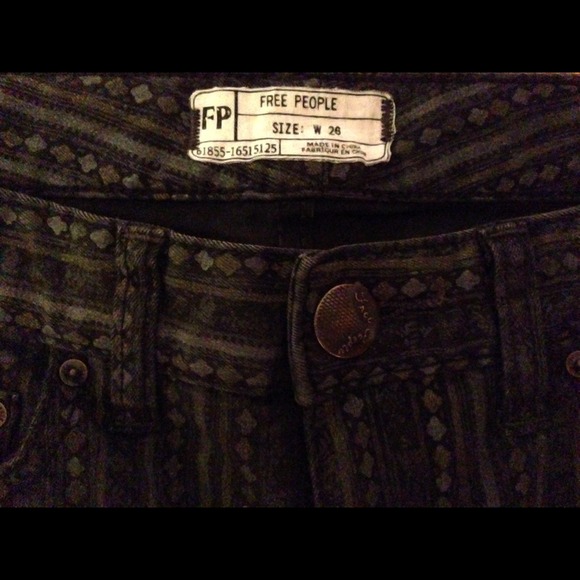 🔴SOLD🔴NEW FREE PEOPLE GEO STRIPE SKINNY JEANS - Picture 4 of 4